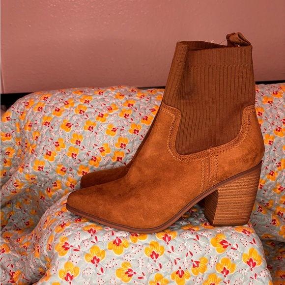 Brown Ankle Boots - Picture 3 of 3